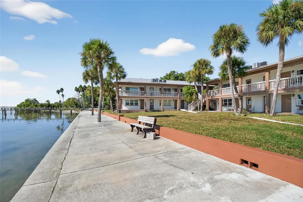 650 Pinellas Point Drive S St Petersburg FL 33705