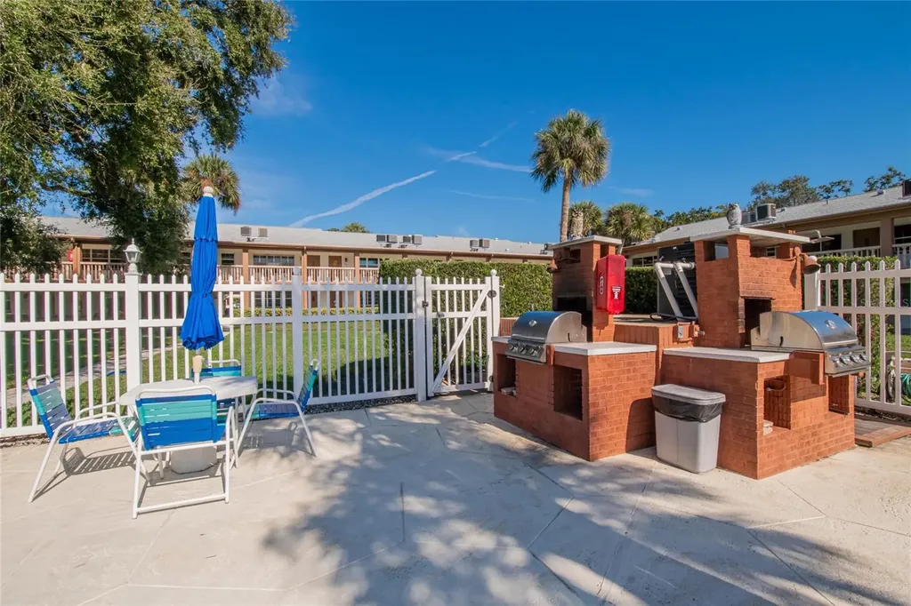 650 Pinellas Point Drive S St Petersburg FL 33705