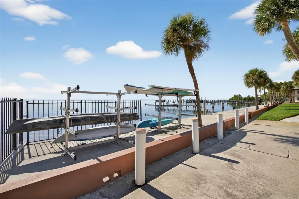 650 Pinellas Point Drive S St Petersburg FL 33705