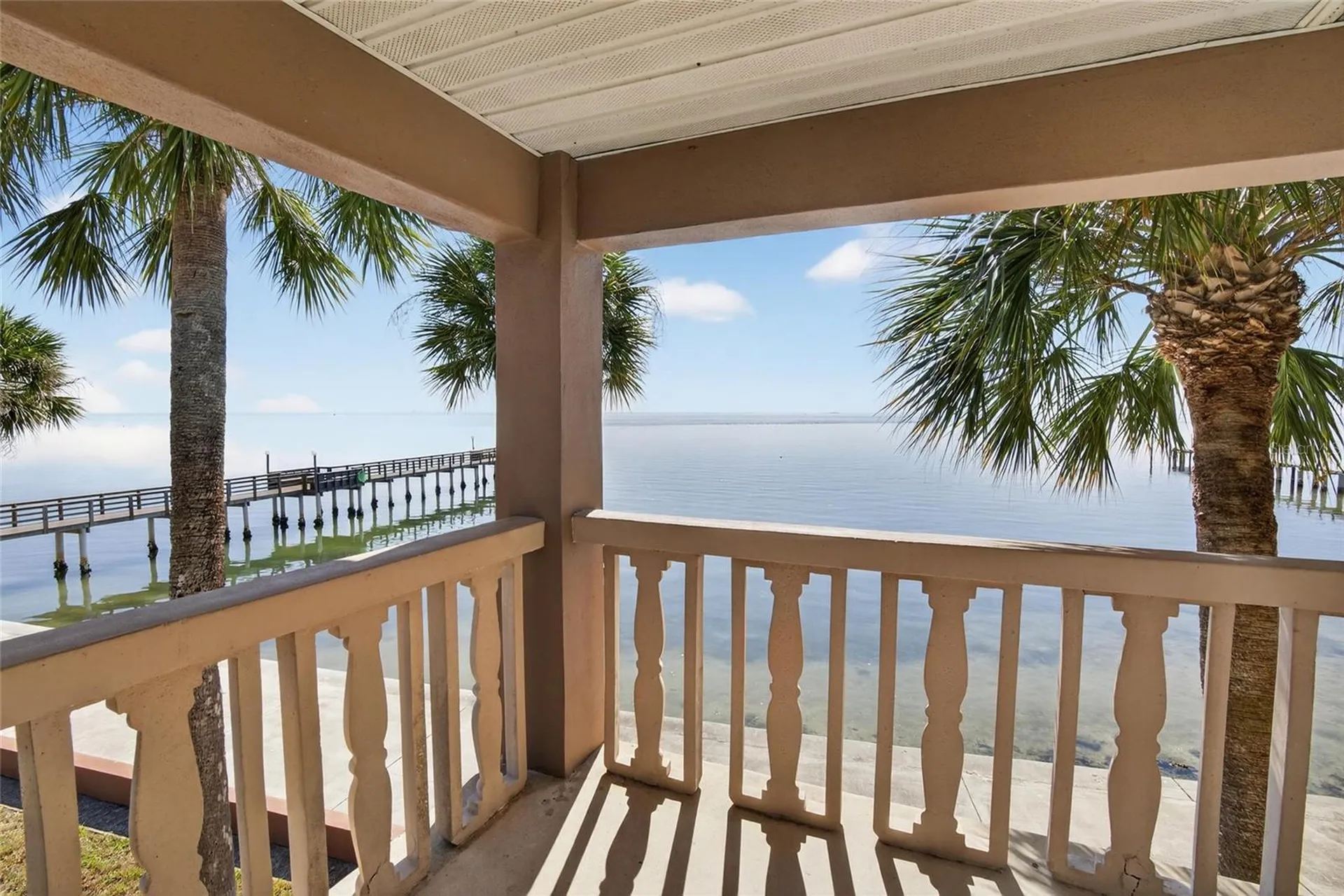650 Pinellas Point Drive S St Petersburg FL 33705