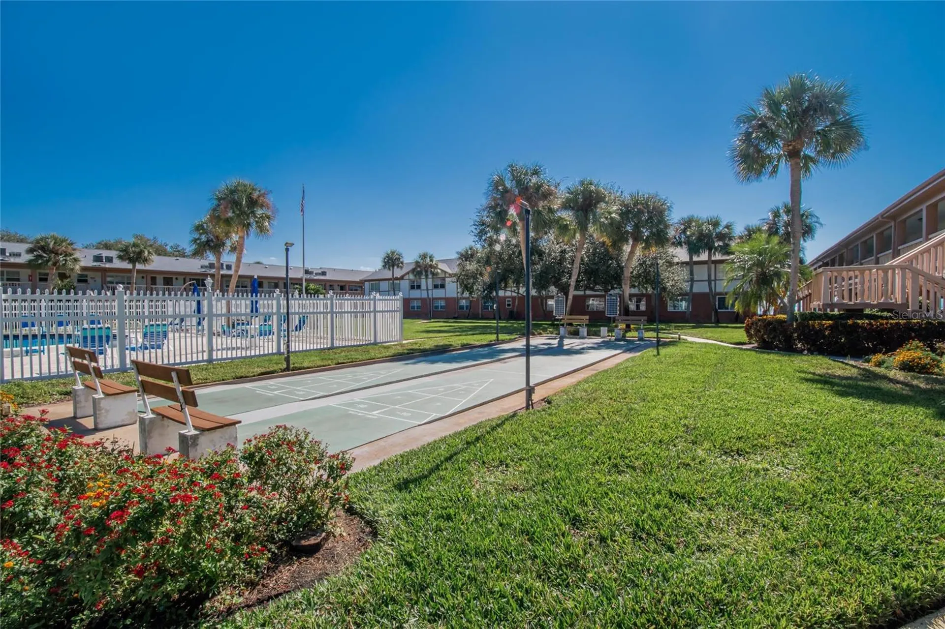 650 Pinellas Point Drive S St Petersburg FL 33705
