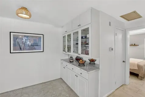 650 Pinellas Point Drive S St Petersburg FL 33705