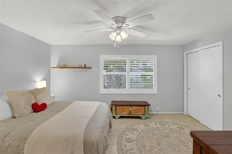 650 Pinellas Point Drive S St Petersburg FL 33705