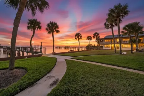 650 Pinellas Point Drive S St Petersburg FL 33705