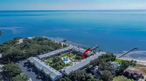 650 Pinellas Point Drive S St Petersburg FL 33705