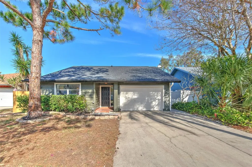 2745 Whispering Drive N Largo FL 33771