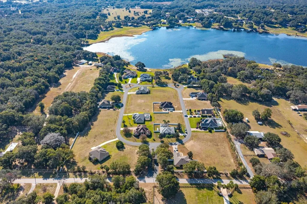 1001 Myrtle Breezes Court Fruitland Park FL 34731