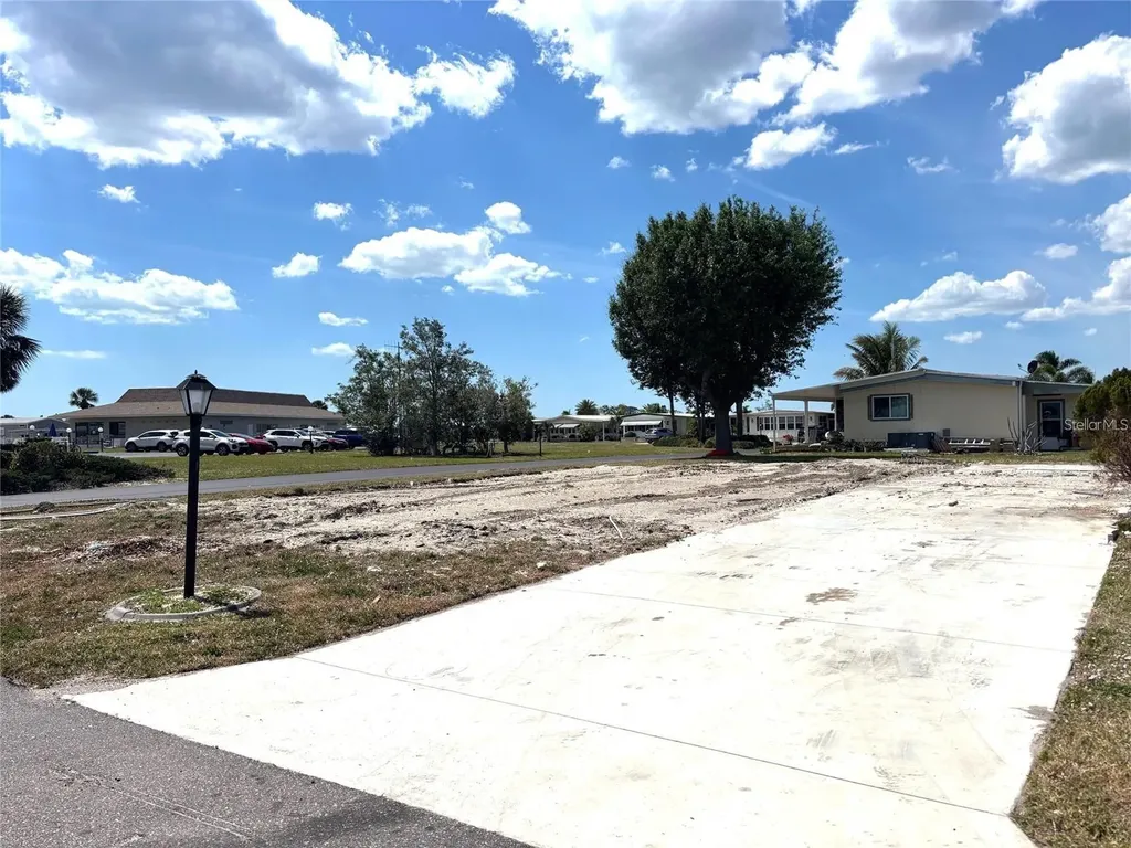 256 El Prado North Port FL 34287