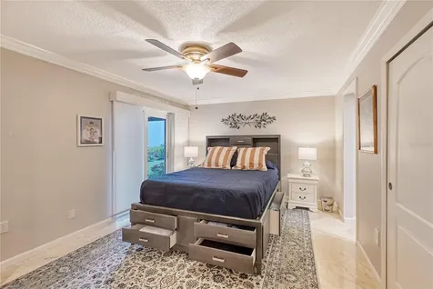 4660 Ocean Boulevard Sarasota FL 34242