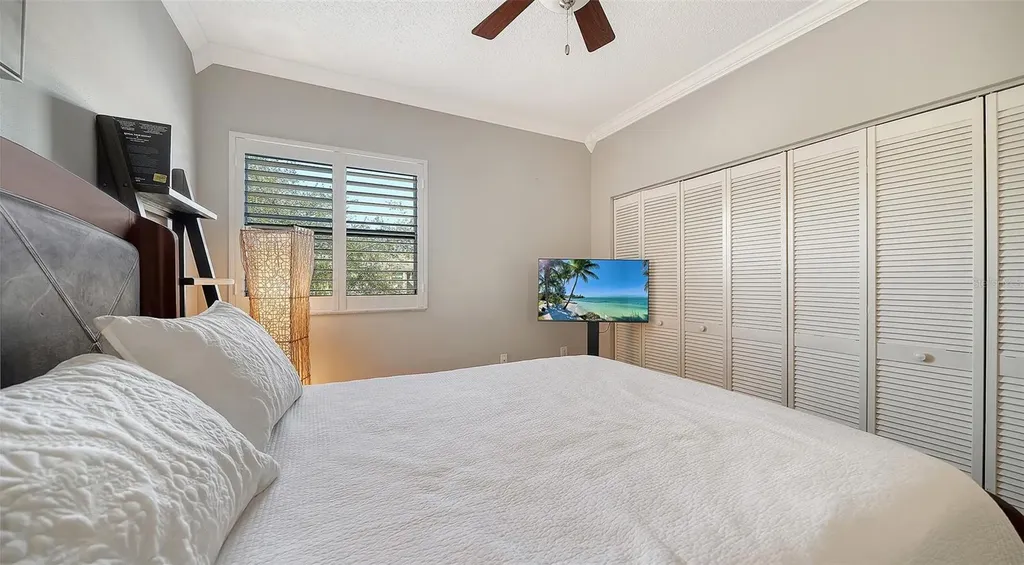 5260 Heron Way Sarasota FL 34231