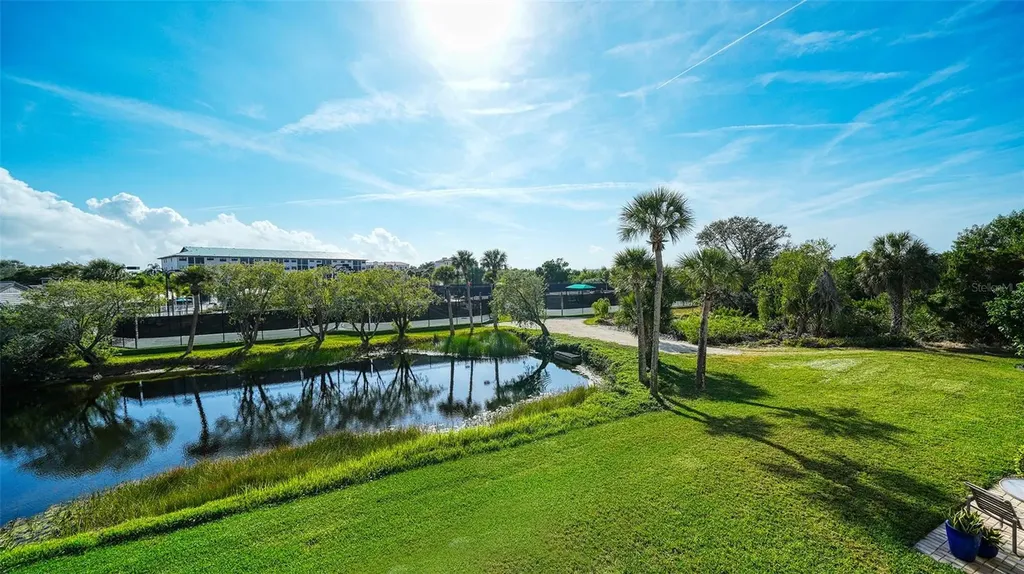 5260 Heron Way Sarasota FL 34231