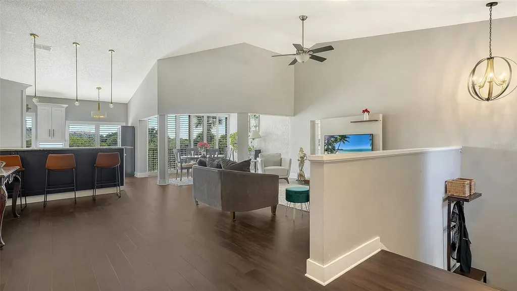 5260 Heron Way Sarasota FL 34231