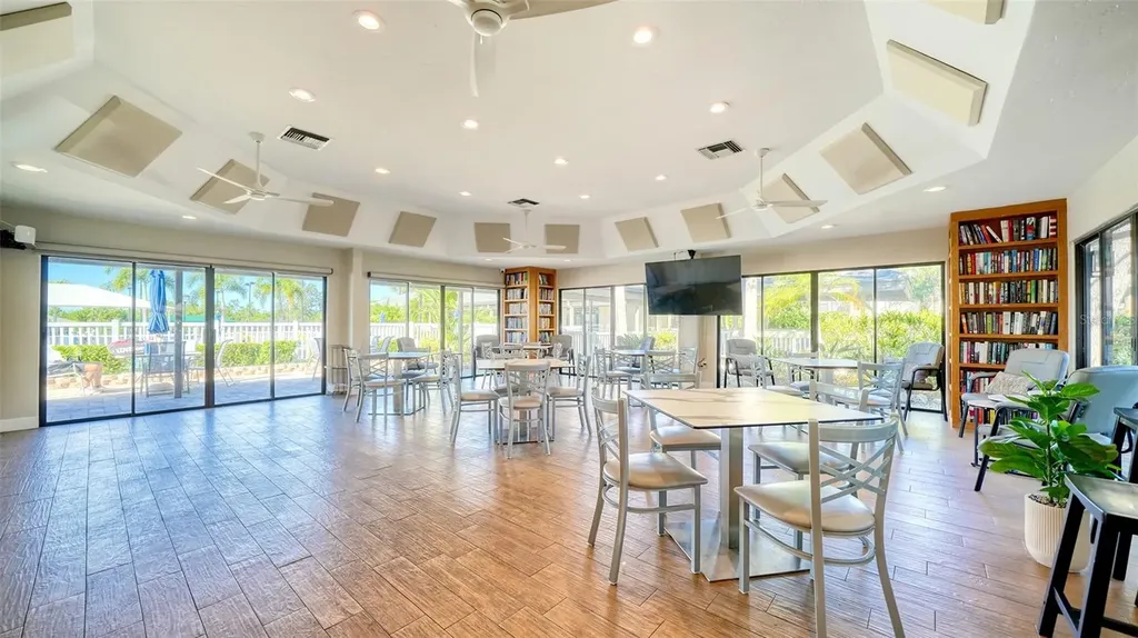 5260 Heron Way Sarasota FL 34231