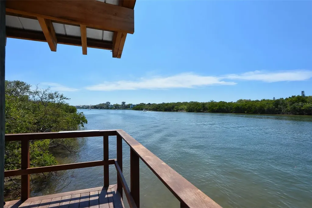 5260 Heron Way Sarasota FL 34231