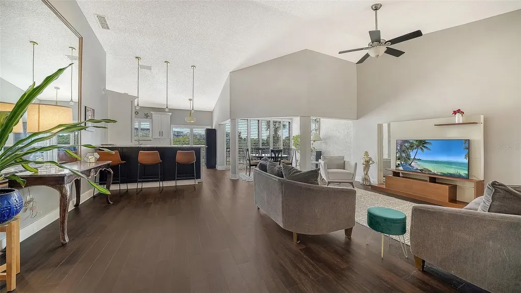 5260 Heron Way Sarasota FL 34231