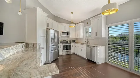 5260 Heron Way Sarasota FL 34231