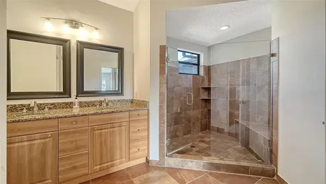 5260 Heron Way Sarasota FL 34231