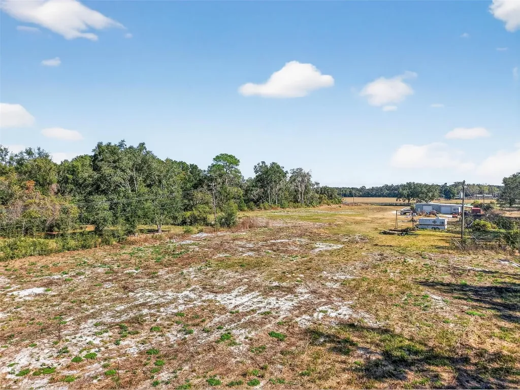 5168 S Us 301 Bushnell FL 33513