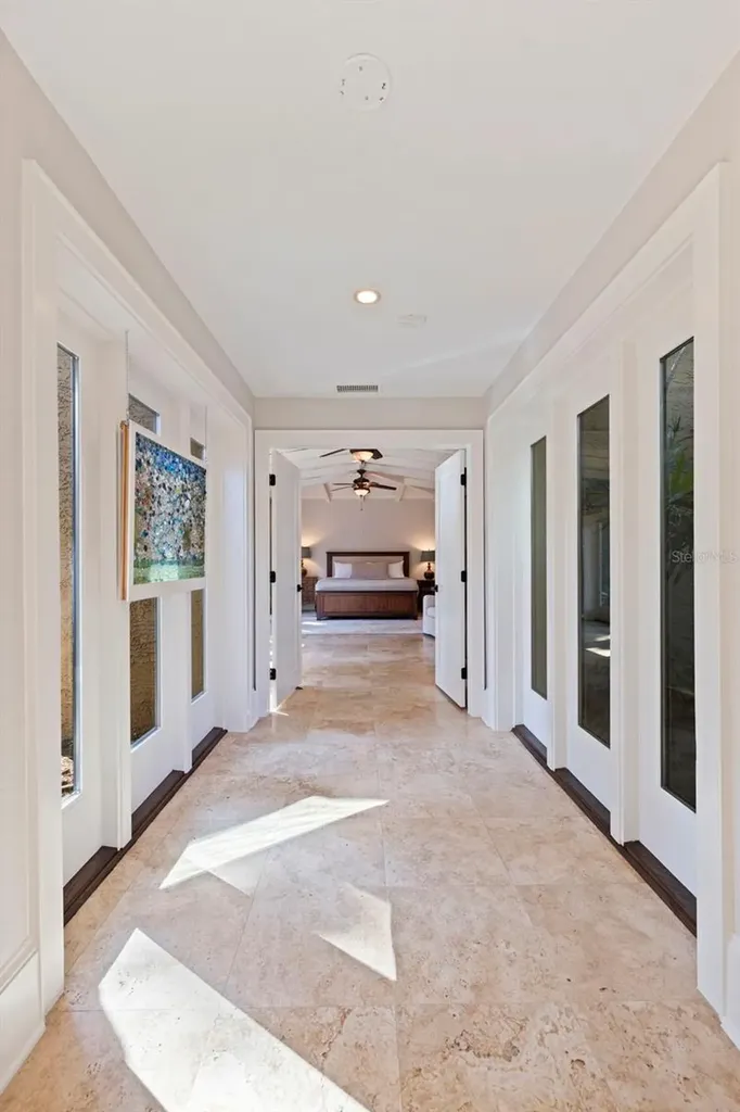 808 Brightwaters Boulevard NE St Petersburg FL 33704