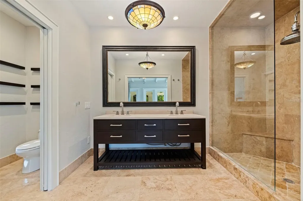 808 Brightwaters Boulevard NE St Petersburg FL 33704
