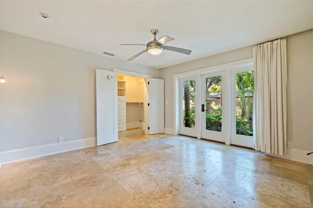 808 Brightwaters Boulevard NE St Petersburg FL 33704