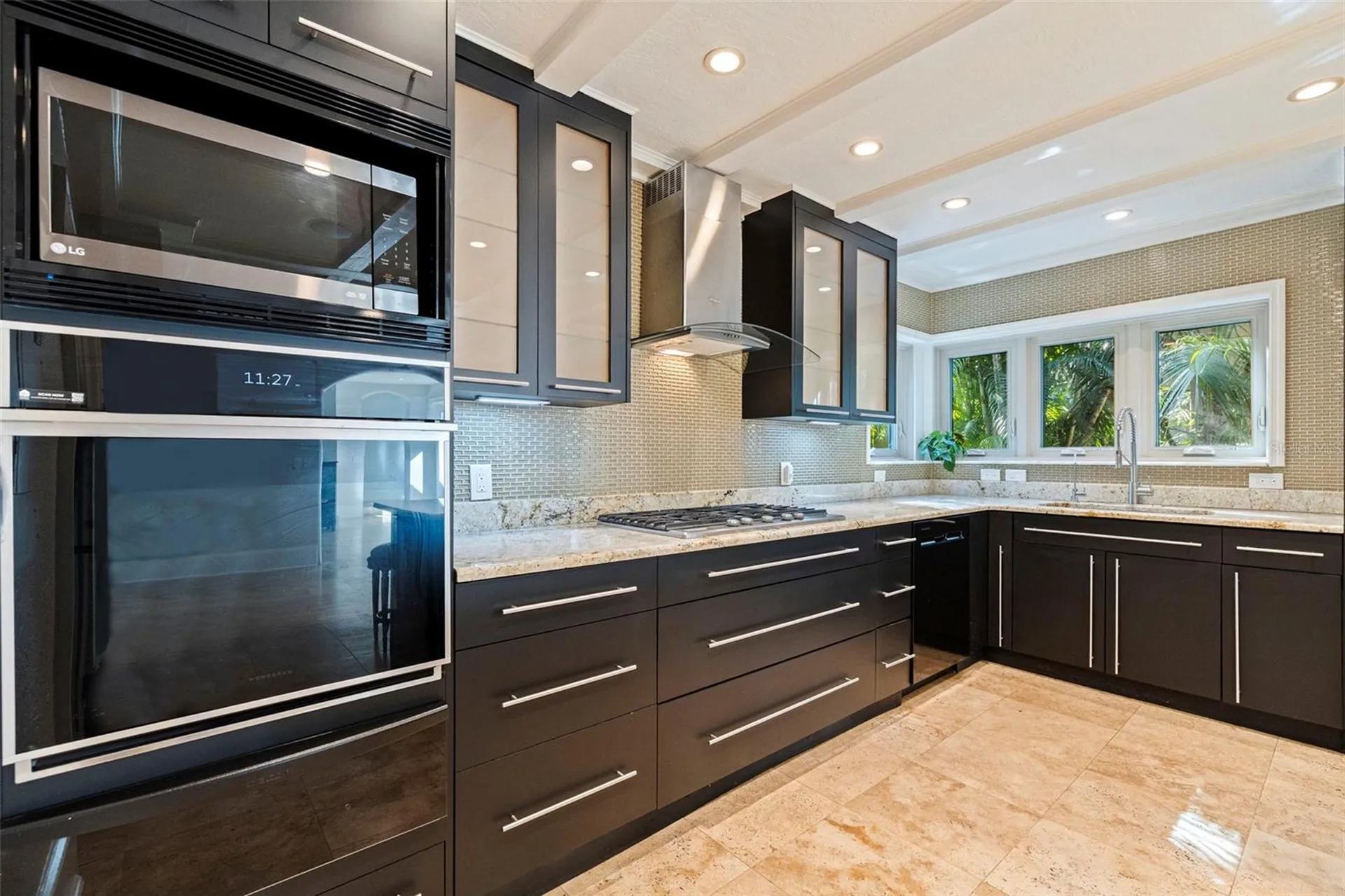 808 Brightwaters Boulevard NE St Petersburg FL 33704