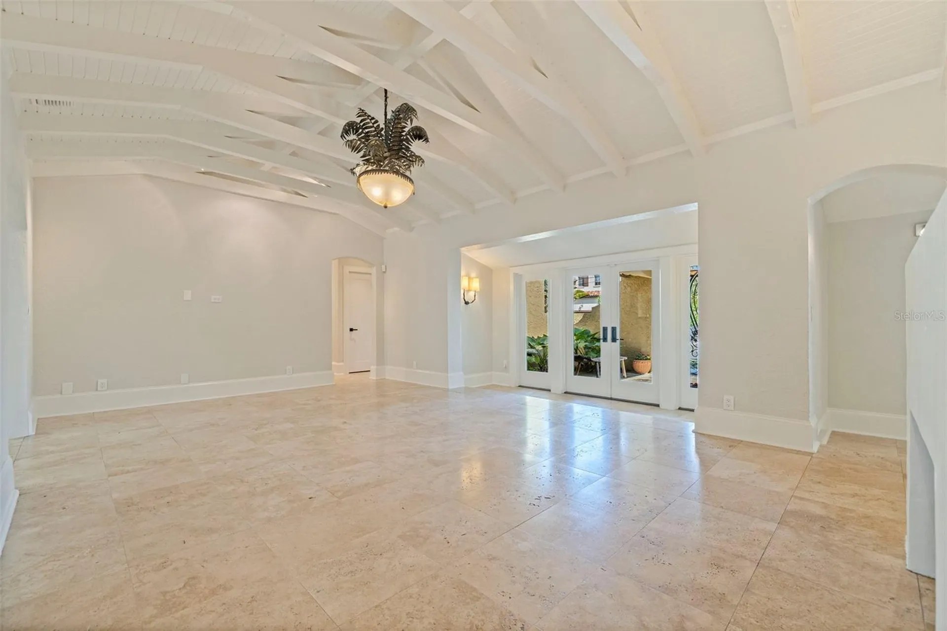 808 Brightwaters Boulevard NE St Petersburg FL 33704
