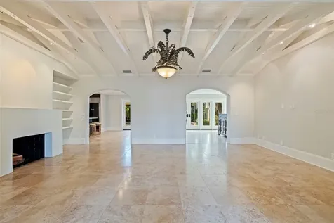 808 Brightwaters Boulevard NE St Petersburg FL 33704