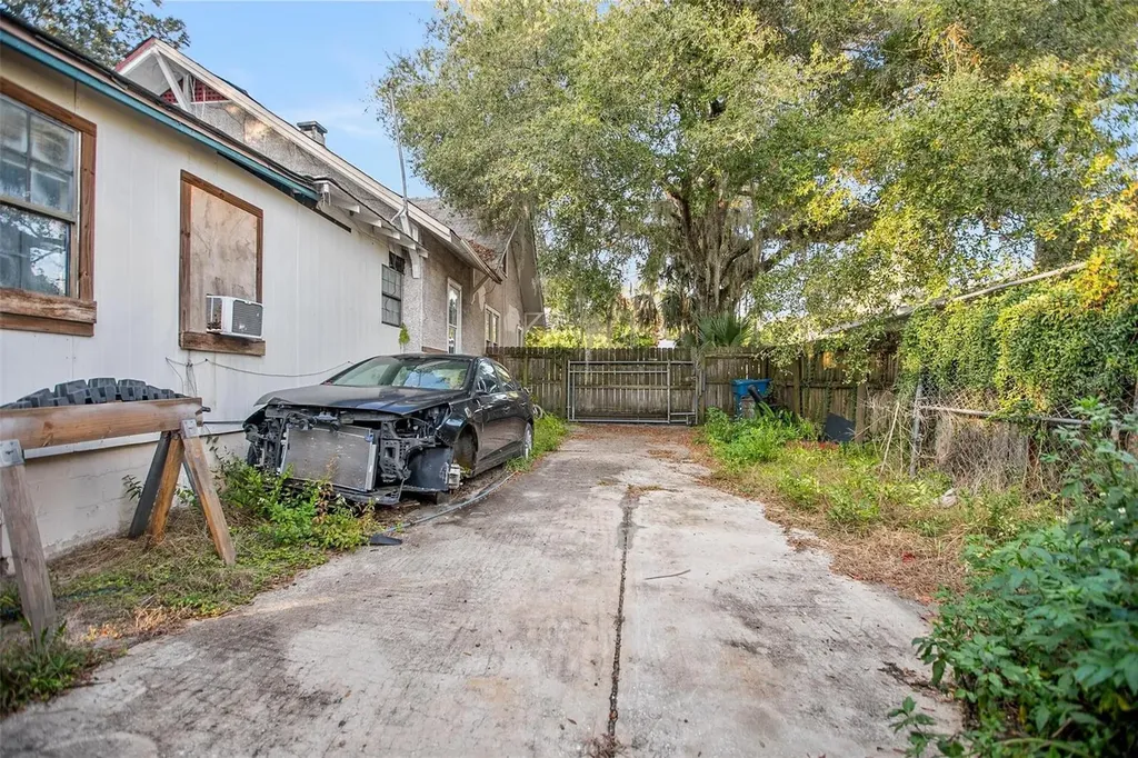 1430 E New York Avenue Deland FL 32724