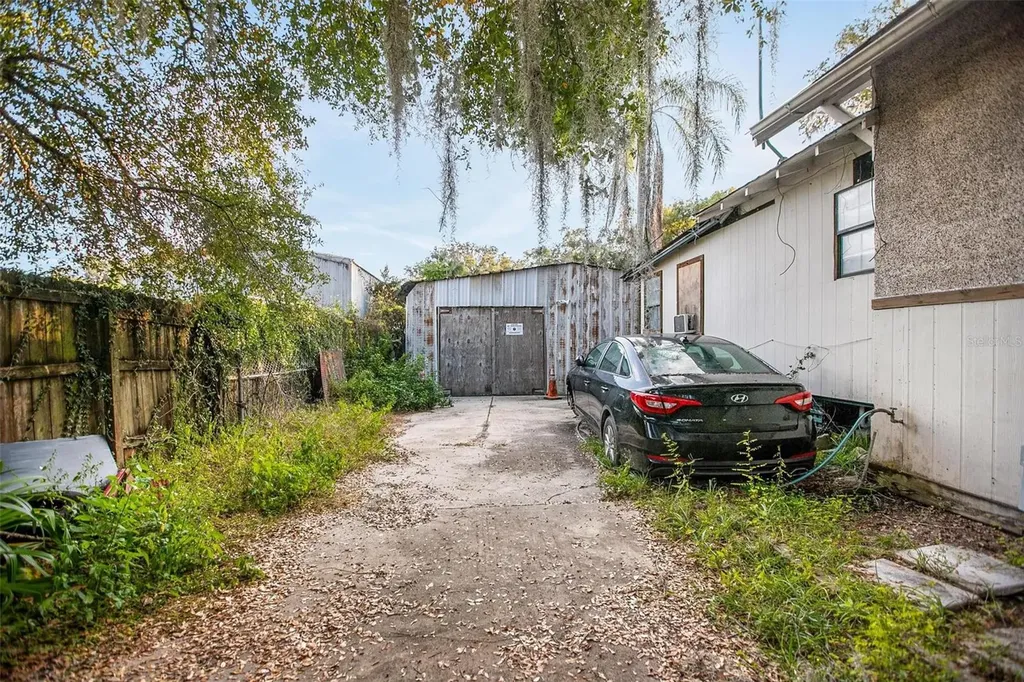 1430 E New York Avenue Deland FL 32724