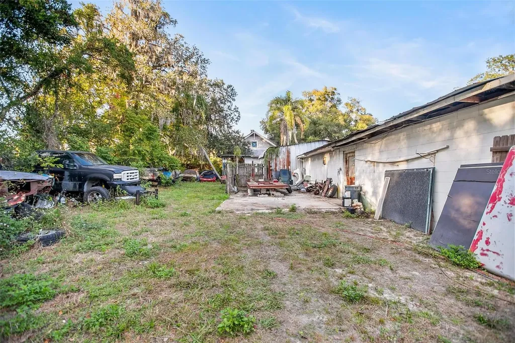 1430 E New York Avenue Deland FL 32724