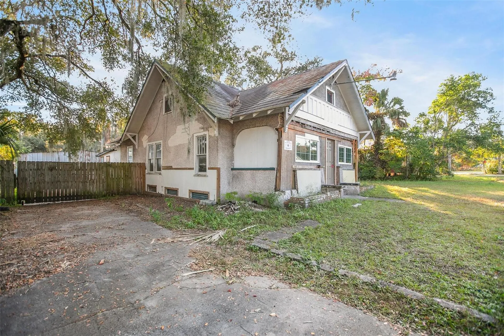 1430 E New York Avenue Deland FL 32724