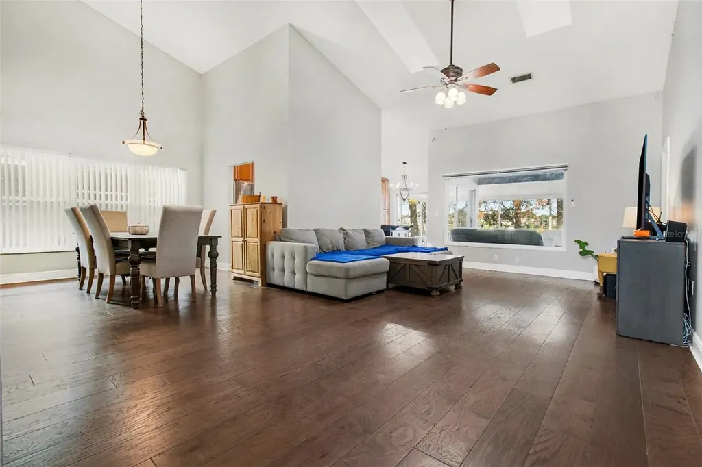 3122 Tall Timber Drive Orlando FL 32812