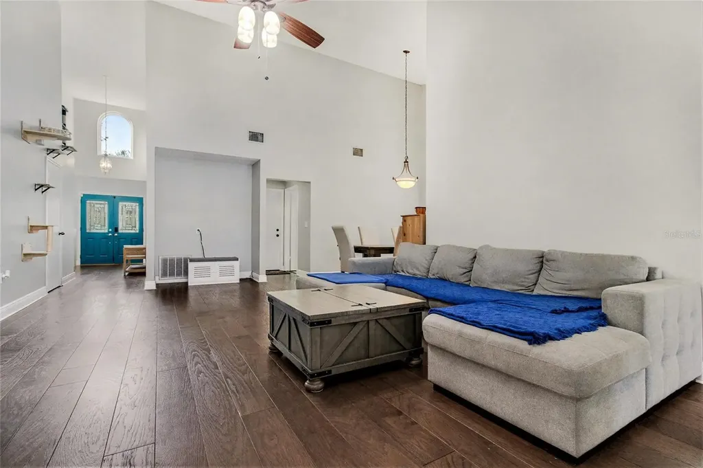 3122 Tall Timber Drive Orlando FL 32812