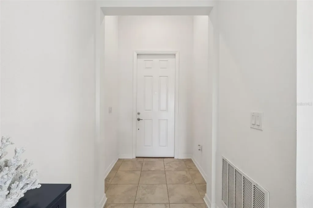 2002 Myrtle Pine Street Kissimmee FL 34746