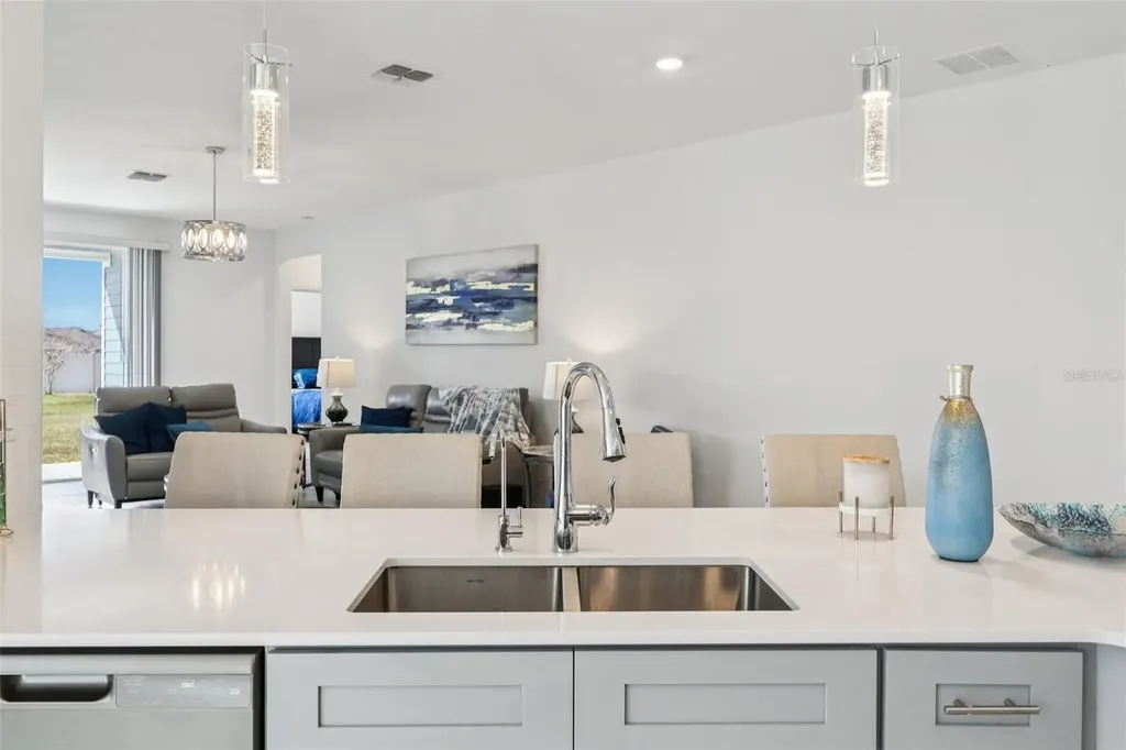 2002 Myrtle Pine Street Kissimmee FL 34746