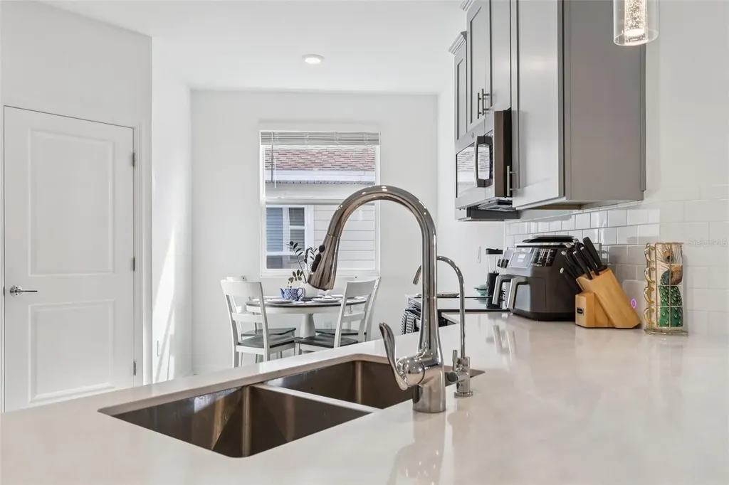 2002 Myrtle Pine Street Kissimmee FL 34746