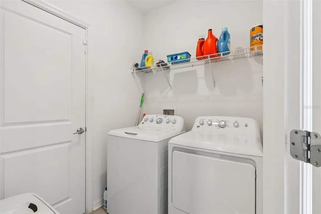 2002 Myrtle Pine Street Kissimmee FL 34746