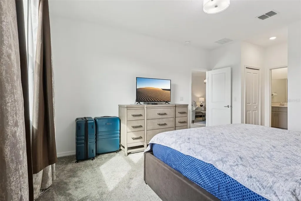 2002 Myrtle Pine Street Kissimmee FL 34746