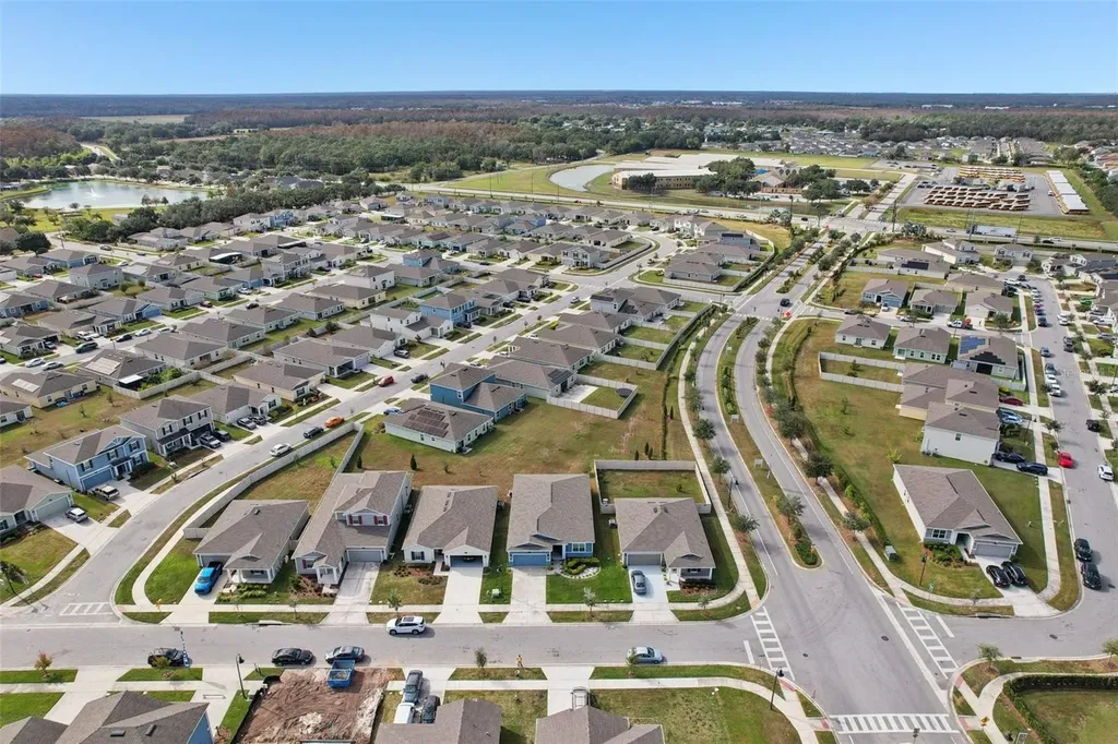 2002 Myrtle Pine Street Kissimmee FL 34746