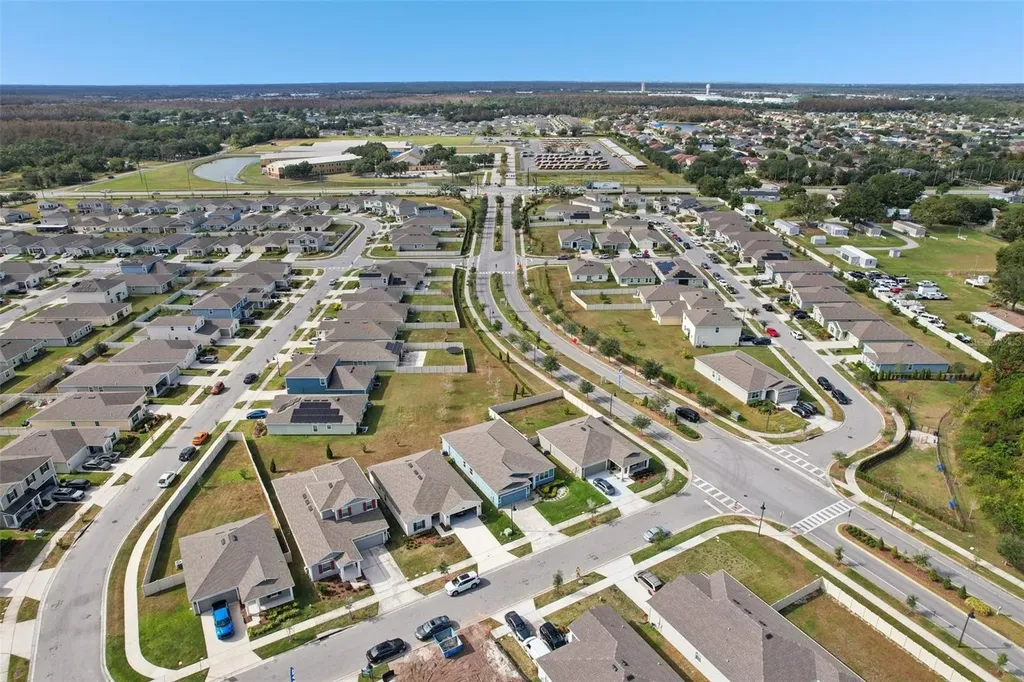 2002 Myrtle Pine Street Kissimmee FL 34746