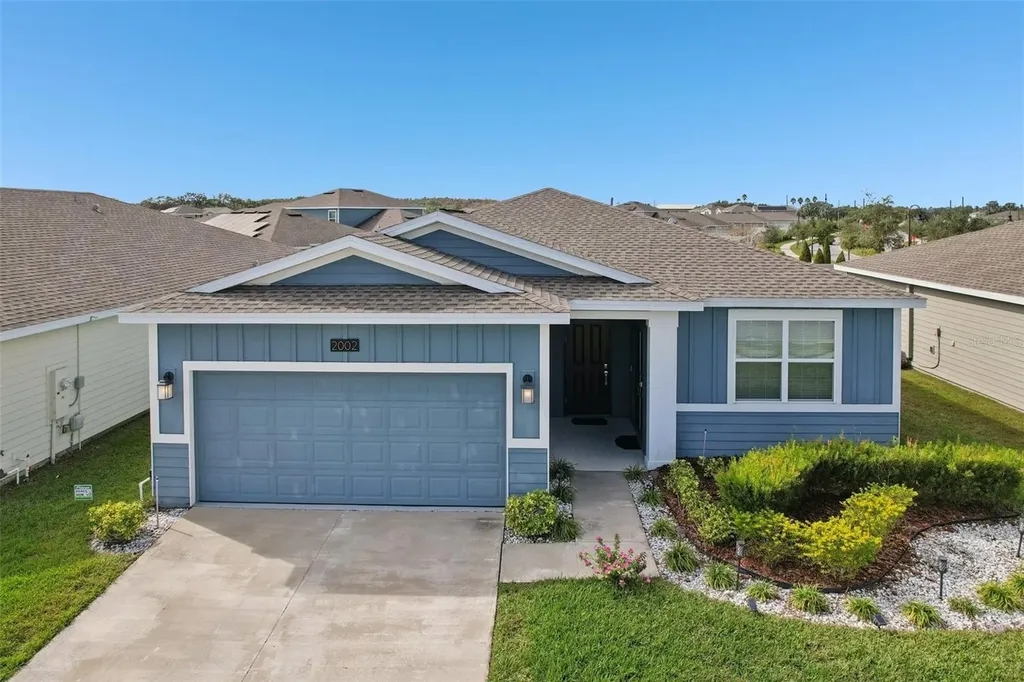 2002 Myrtle Pine Street Kissimmee FL 34746