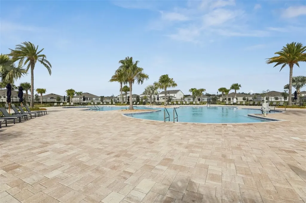 2002 Myrtle Pine Street Kissimmee FL 34746