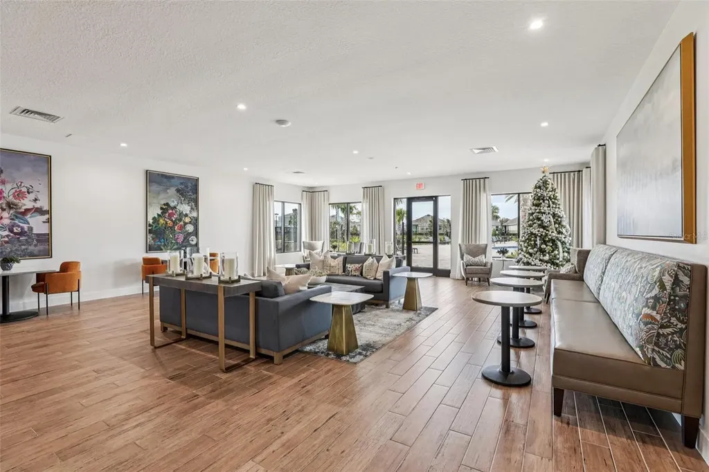 2002 Myrtle Pine Street Kissimmee FL 34746