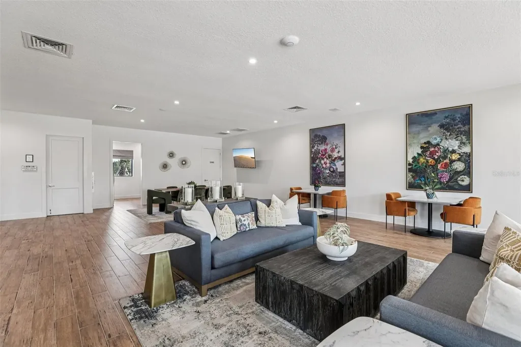 2002 Myrtle Pine Street Kissimmee FL 34746