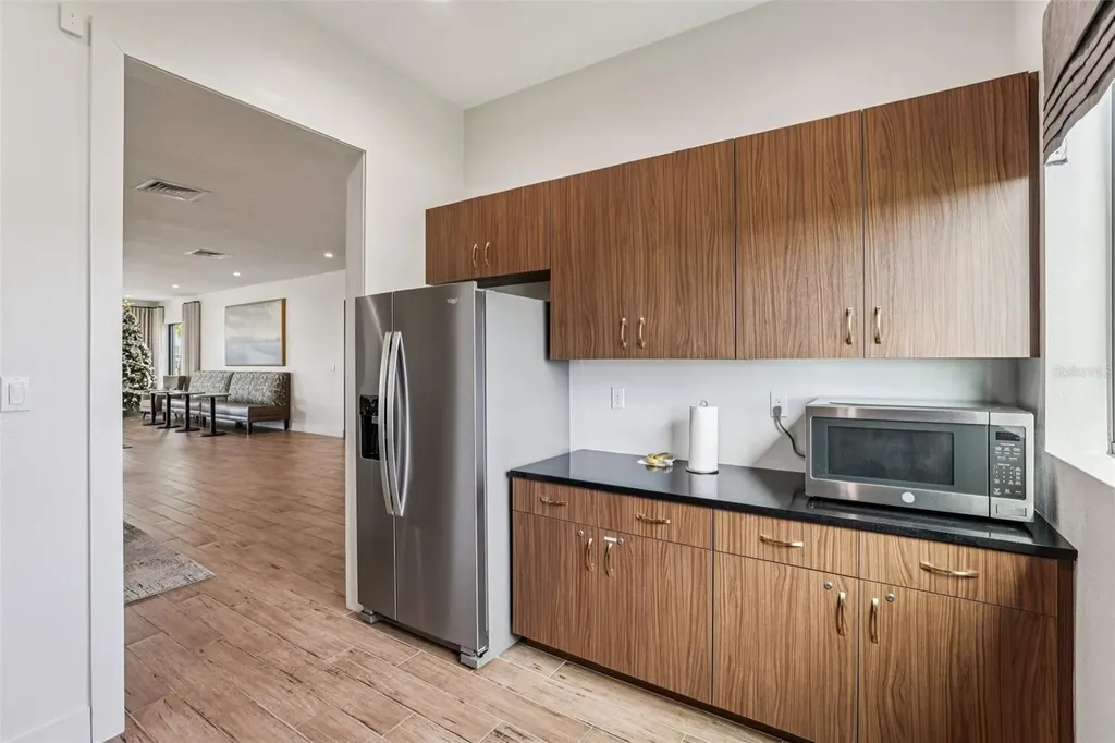 2002 Myrtle Pine Street Kissimmee FL 34746