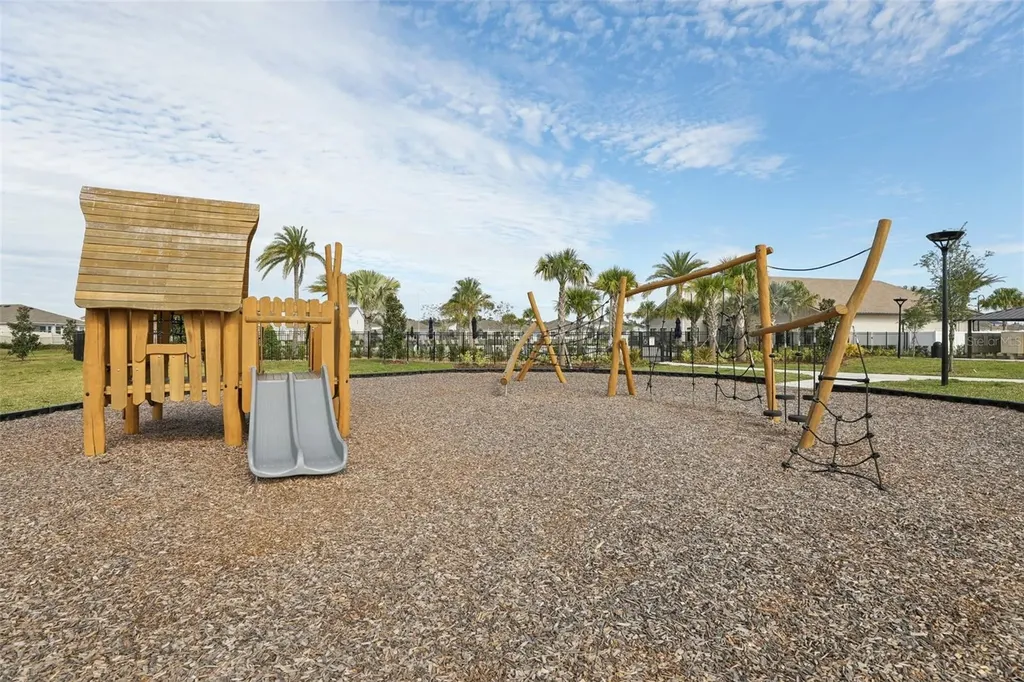 2002 Myrtle Pine Street Kissimmee FL 34746