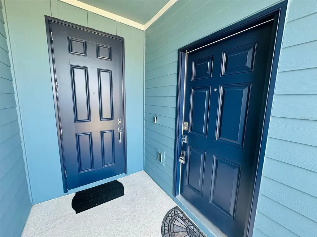 2002 Myrtle Pine Street Kissimmee FL 34746