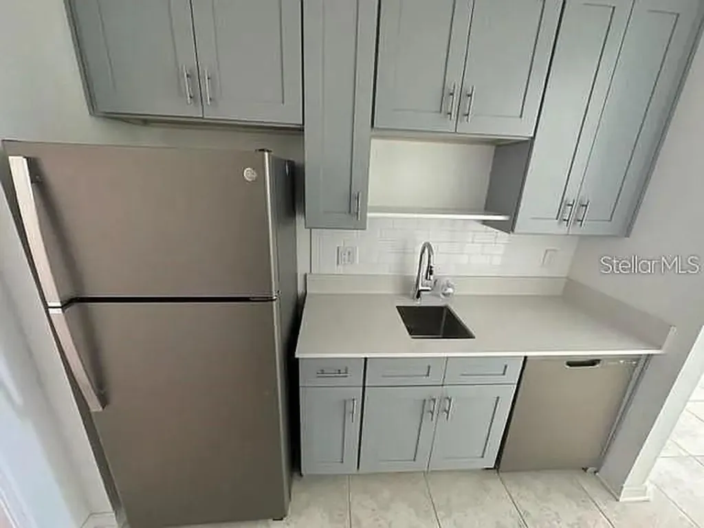 2002 Myrtle Pine Street Kissimmee FL 34746