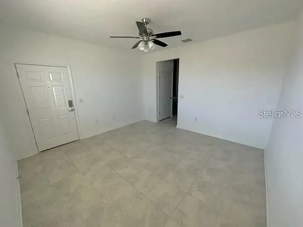 2002 Myrtle Pine Street Kissimmee FL 34746